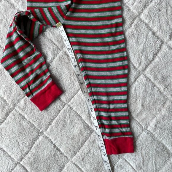 Elf on The Shelf | #Believe Green & Red 2-Piece Striped Pajama Set | Size 6 - Picture 13 of 14